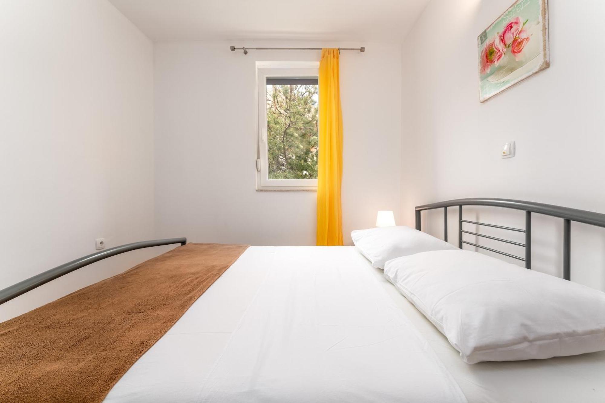Apartments With A Parking Space Baska, Krk - 13907 Room photo